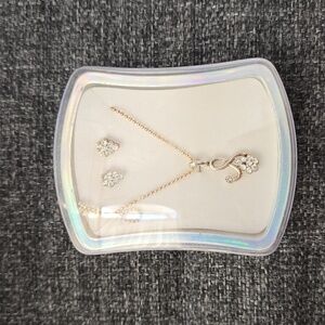 Necklace and matching earrings